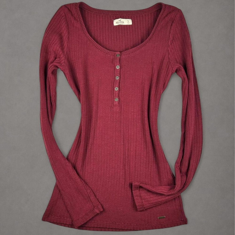 y2k Hollister burgundy long sleeve ribbed henley top in a S